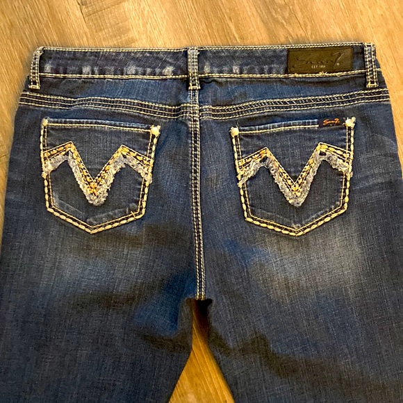 Seven7 Lightly Distressed Bootcut Jeans - Picture 5 of 7